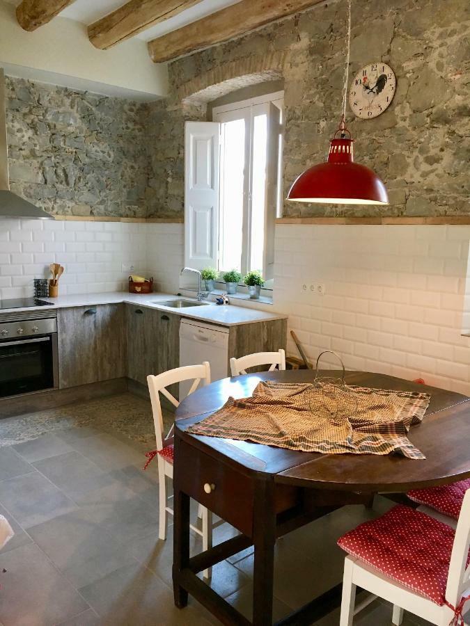 Torre De Codinac Villa Sant Pere de Torello ภายนอก รูปภาพ